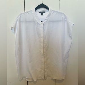 En Thread White Short sleeve * Size Large *